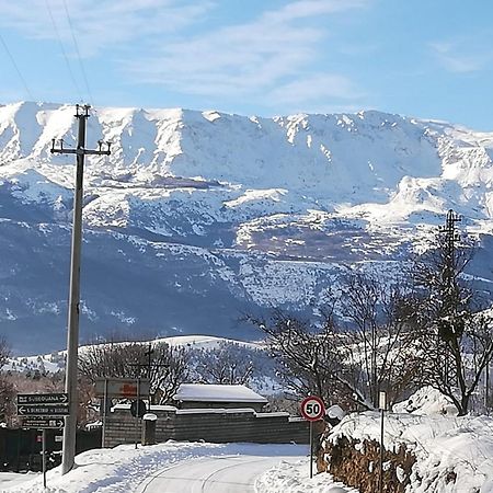 Complesso Turistico Aurora - Camere B&B Poggio Picenze Exteriör bild