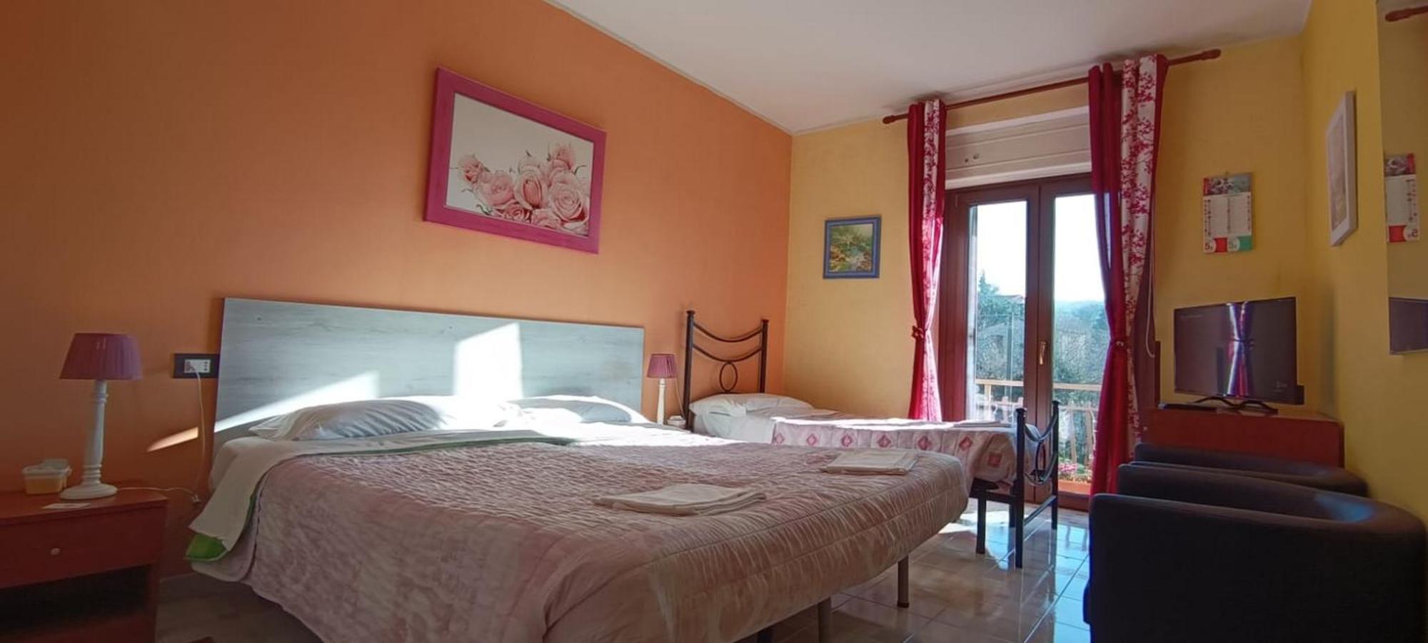 Complesso Turistico Aurora - Camere B&B Poggio Picenze Exteriör bild