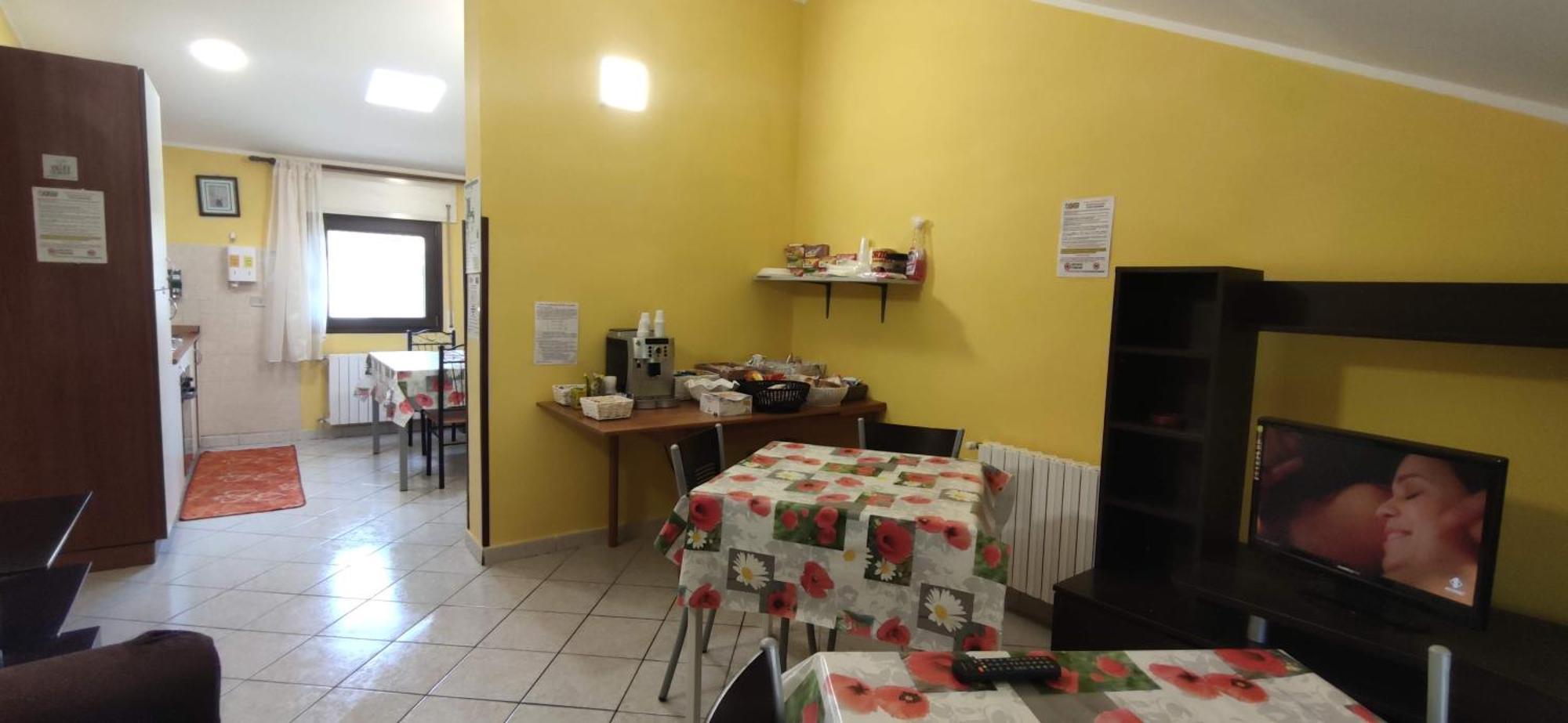 Complesso Turistico Aurora - Camere B&B Poggio Picenze Exteriör bild