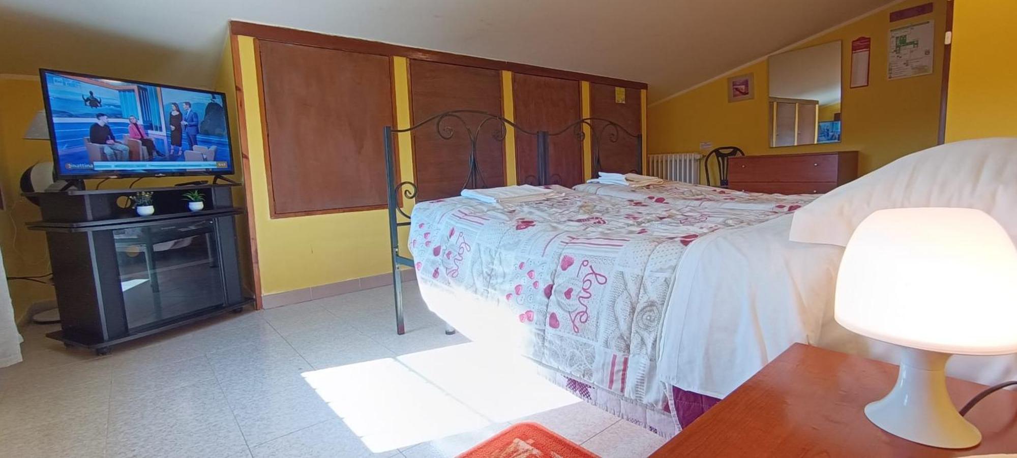 Complesso Turistico Aurora - Camere B&B Poggio Picenze Exteriör bild