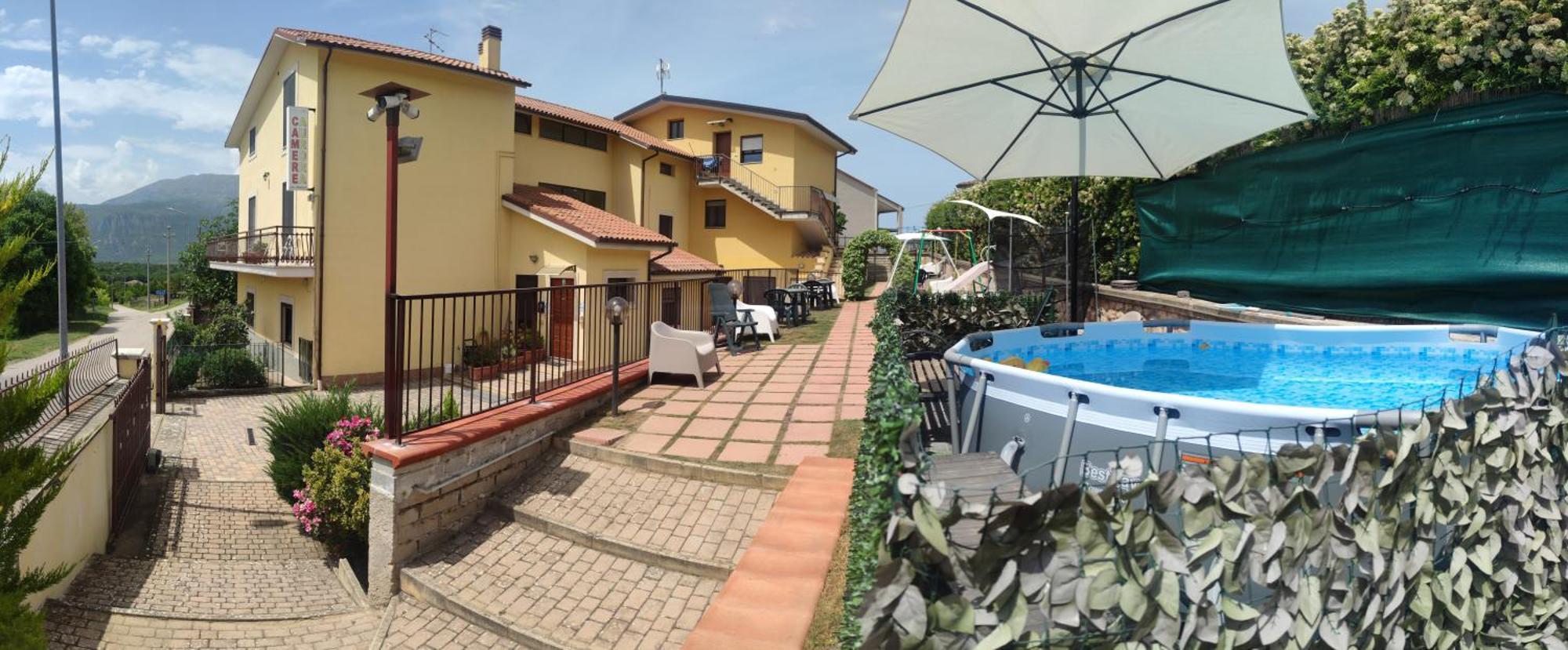 Complesso Turistico Aurora - Camere B&B Poggio Picenze Exteriör bild